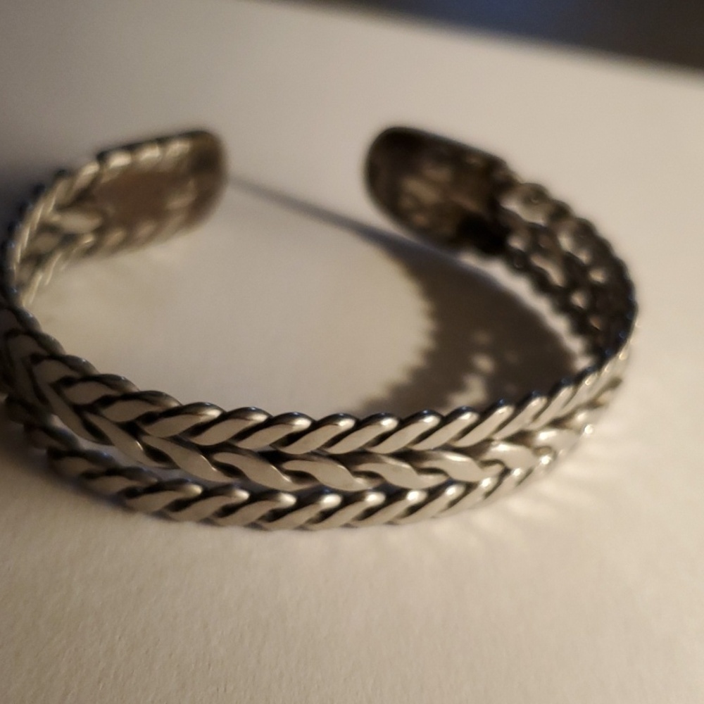 Braided Faux Silver Open Cuff Design Bracelet Preowned Jewelry - Picture 7 of 8